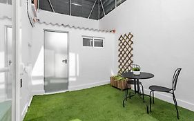 Cozy 2 Bedroom Apartment With Patio
